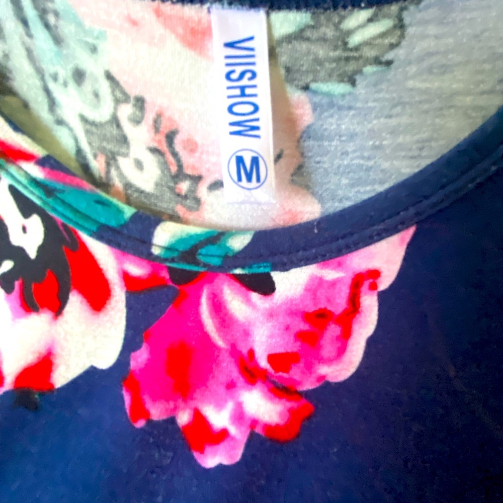 Floral pattern Viishow medium dress.